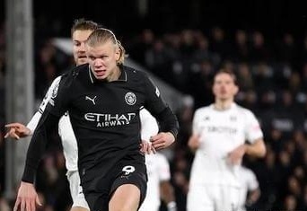 意大利上一场参加世界杯的首发11人：6人已退役，2人无球队