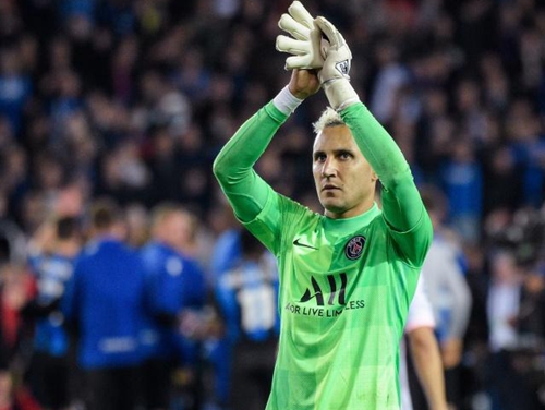 阿根廷球员看女儿球赛时与他人发生争执，被汽车钥匙刺伤头部