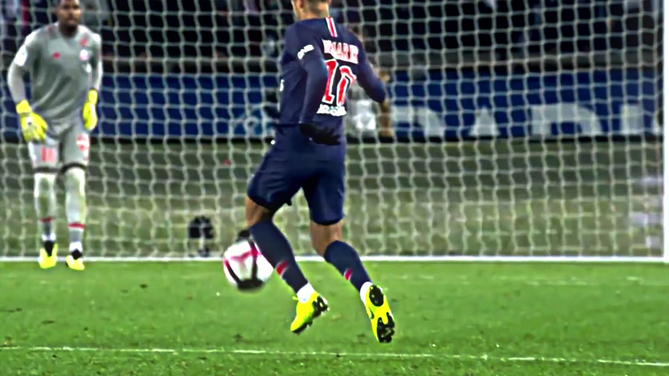 本轮欧预赛最佳阵容：萨内、格纳布里入围