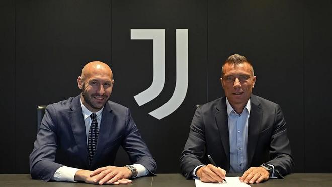 他这赛季真的在打 MVP 水准