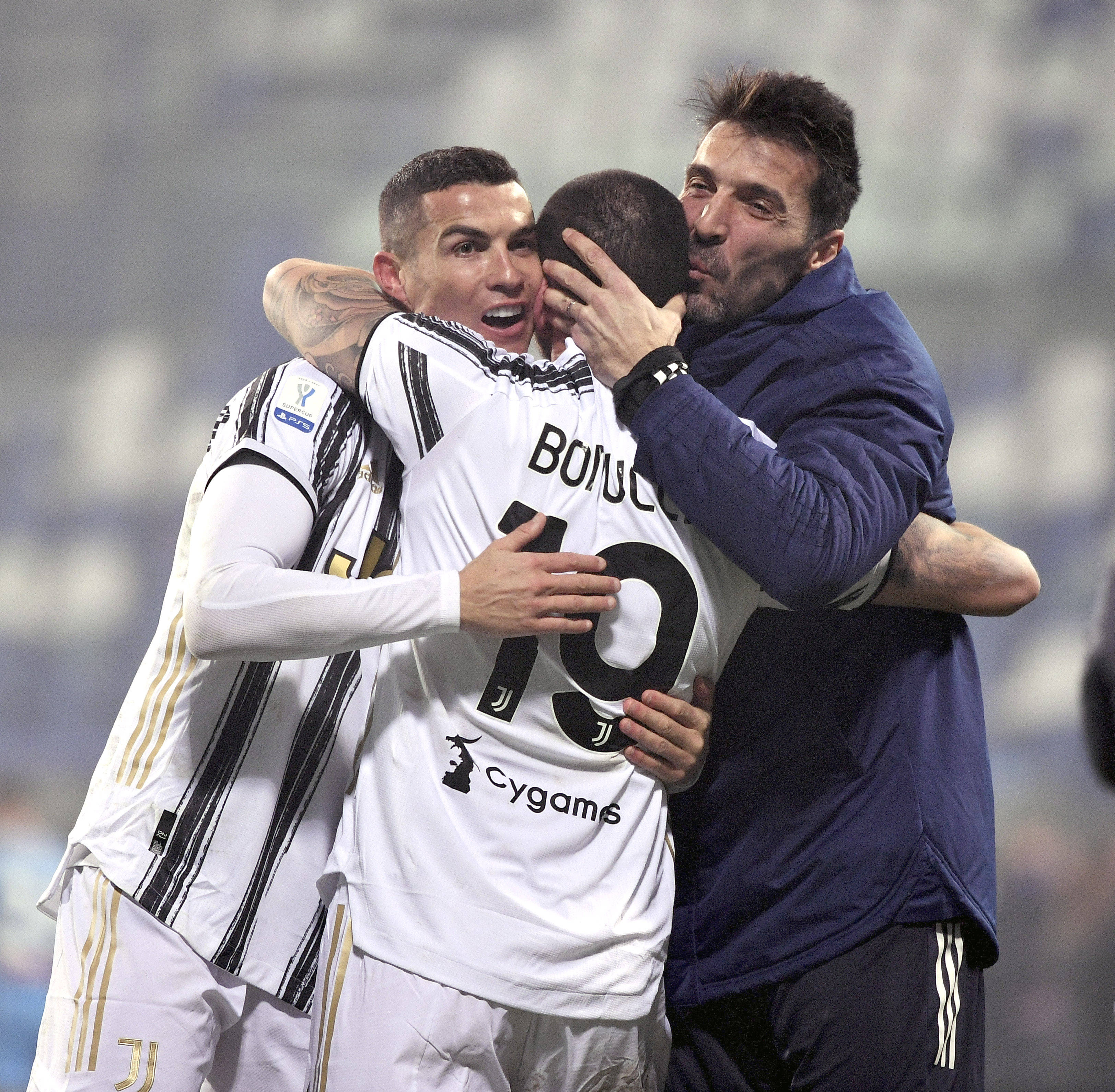 罗马诺：米兰之前就关注过帕尼切利，但白学堡1月不会卖