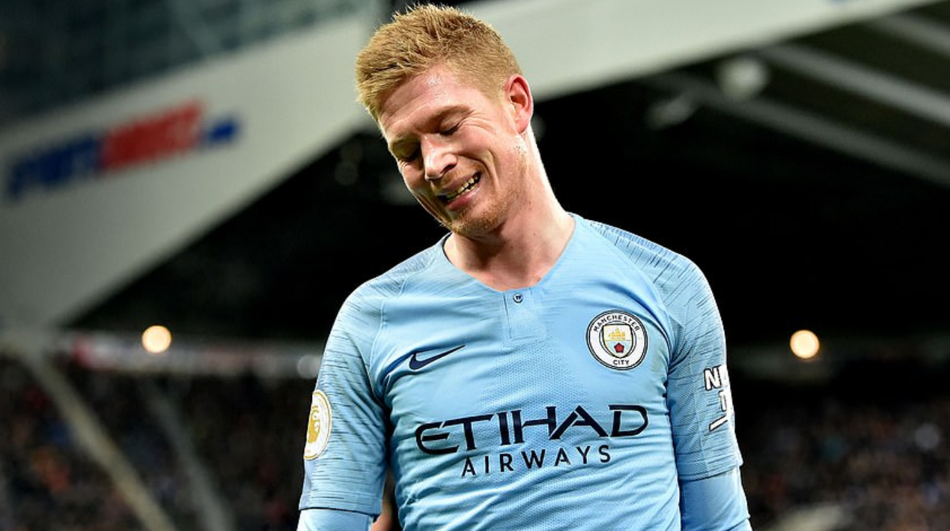 神锋！小蜜蜂前锋蒂亚戈再演梅开二度，联赛13场进11球