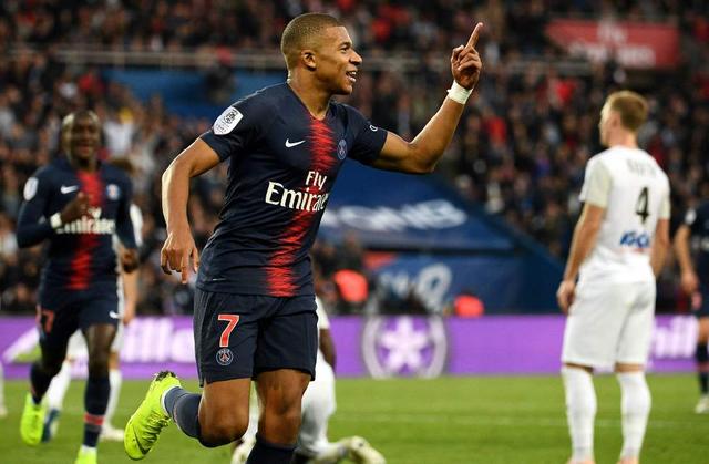 3-0大胜后的@埃尔切足球俱乐部 为大家带来一段胜利之舞